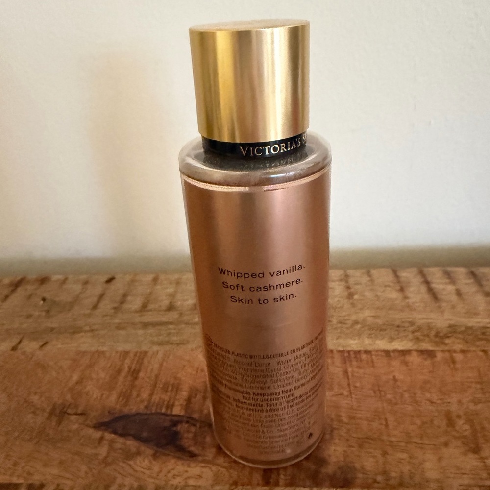 Victoria's Secret Bare Vanilla Fragrance Mist - Peachy Gold Bottle 8.4 fl oz - Picture 3 of 3